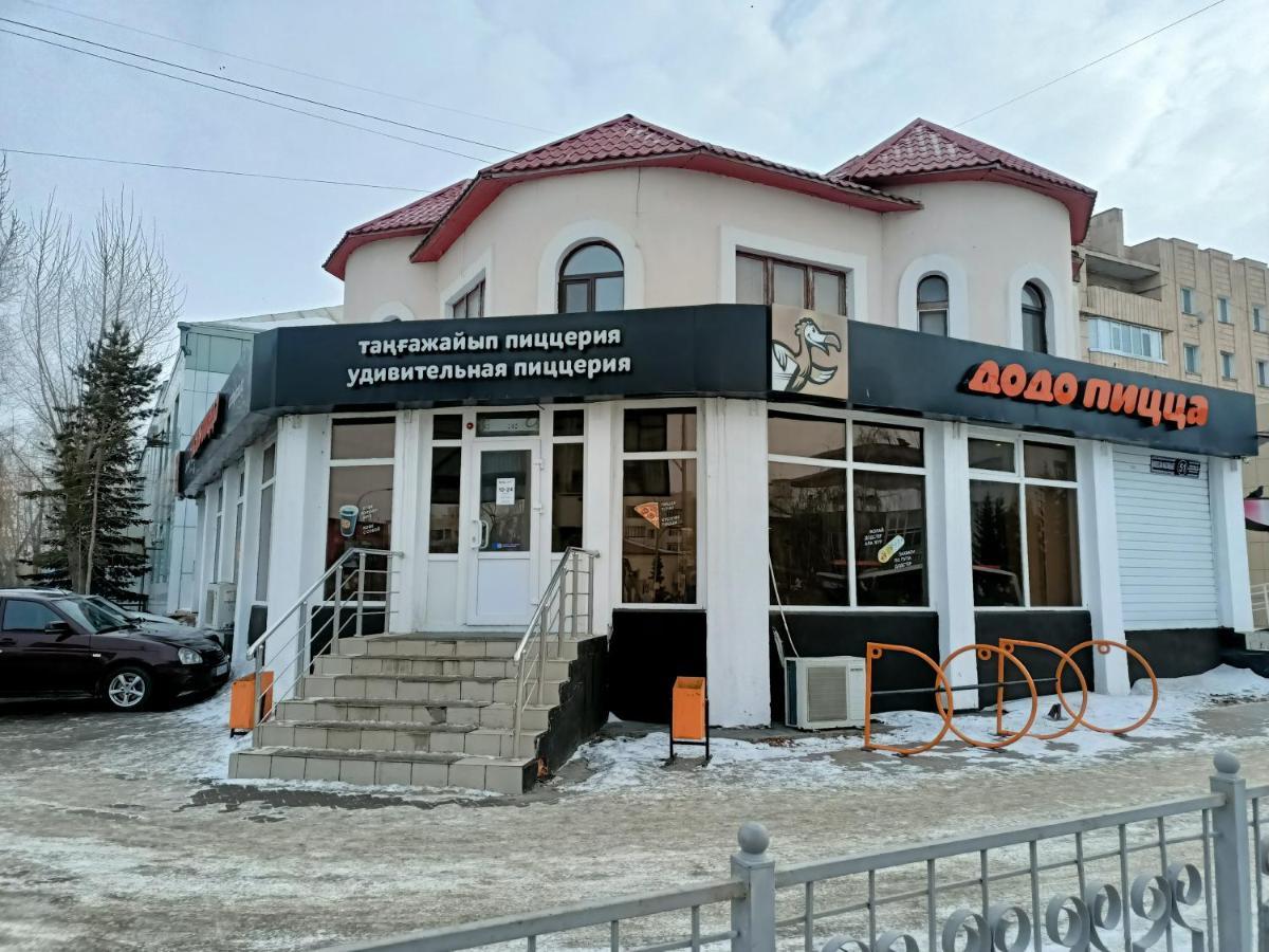 1 Комнатные Апартаменты На Садуакасова 24 Köksjetau Exteriör bild