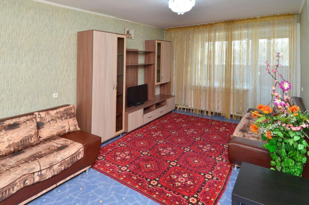 1 Комнатные Апартаменты На Садуакасова 24 Köksjetau Exteriör bild