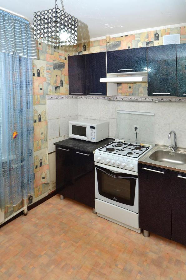1 Комнатные Апартаменты На Садуакасова 24 Köksjetau Exteriör bild
